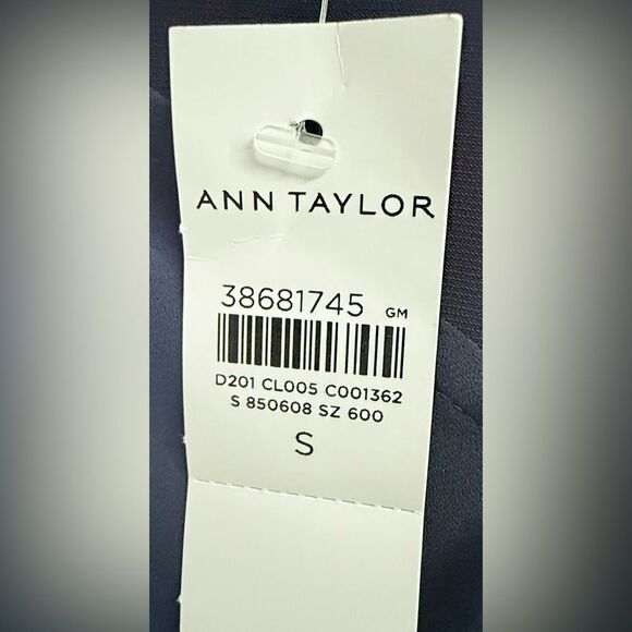 Ann Taylor Lace Trim Blue Short Sleeve Mixed Media Top Blouse. Small. NEW. - Picture 8 of 12